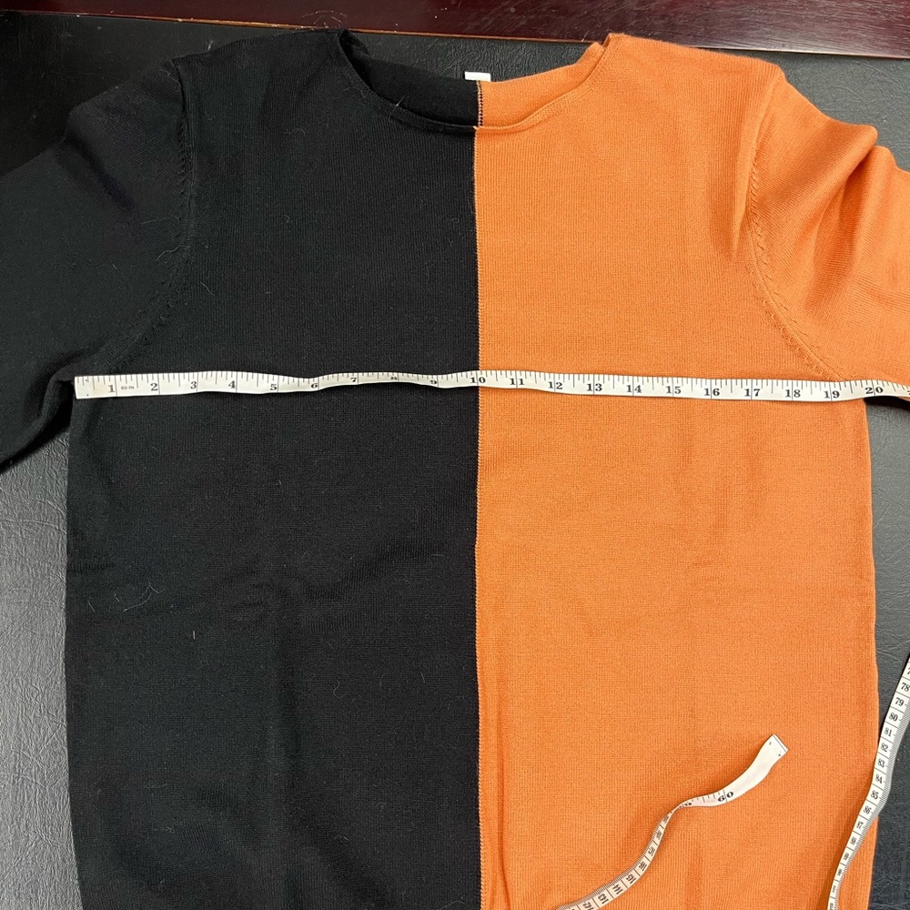 Colorblock sweater size medium - Picture 6 of 7
